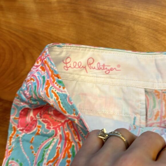 Lilly Pulitzer the Walsh shorts - Picture 2 of 7